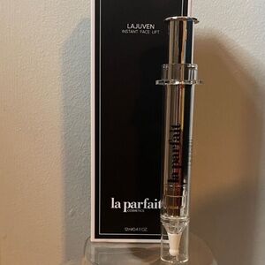 La parfait Instant Face Lift Serum